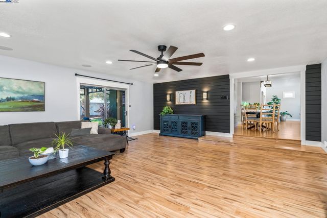 2969 Cabrillo Ave, Livermore, CA 94550