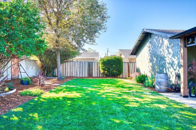 2969 Cabrillo Ave, Livermore, CA 94550