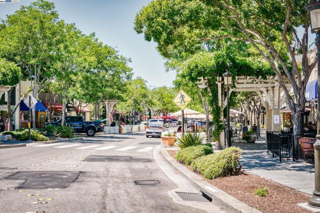 2969 Cabrillo Ave, Livermore, CA 94550