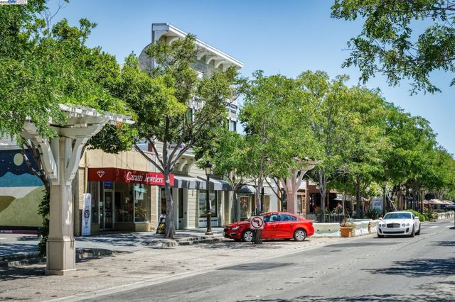 2969 Cabrillo Ave, Livermore, CA 94550