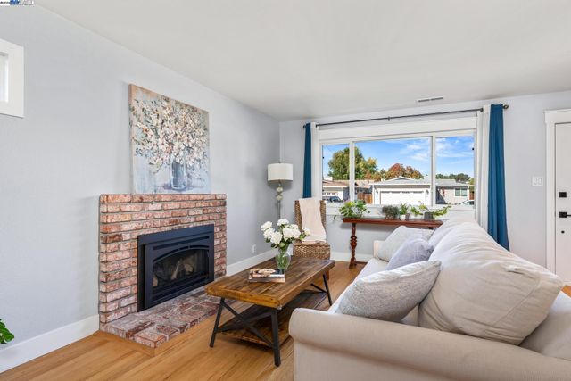 2969 Cabrillo Ave, Livermore, CA 94550