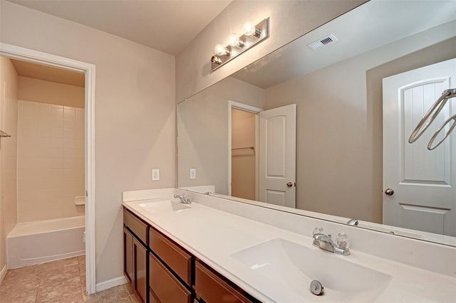 9202 Adobe Sky Court, Richmond, TX 77407