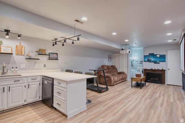 1654 WOODLAND DR, Provo, UT 84604