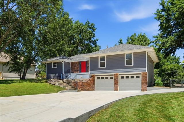 21222 W 70th Street, Shawnee, KS 66218