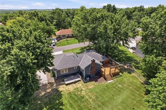 21222 W 70th Street, Shawnee, KS 66218