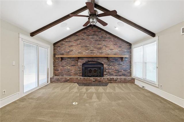 21222 W 70th Street, Shawnee, KS 66218