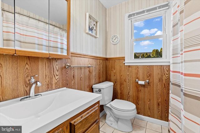 303 BRANDY LN, Mechanicsburg, PA 17055