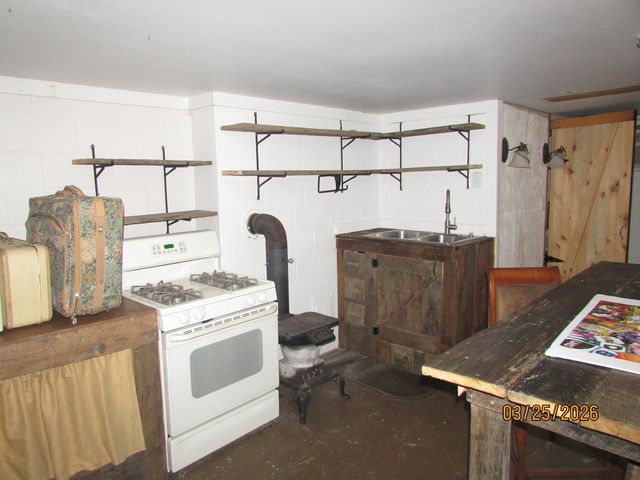 743 Hunter Road, Hayesville, NC 28904