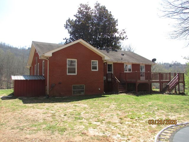 743 Hunter Road, Hayesville, NC 28904
