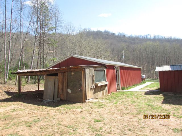 743 Hunter Road, Hayesville, NC 28904