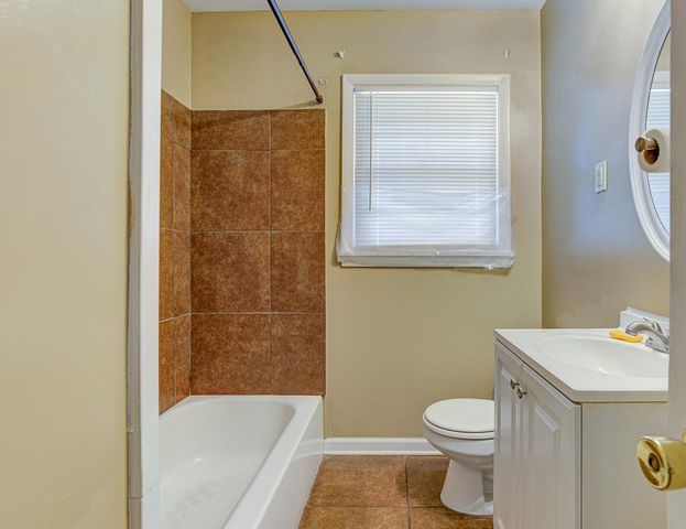 1744 GOODHAVEN DR, Memphis, TN 38116