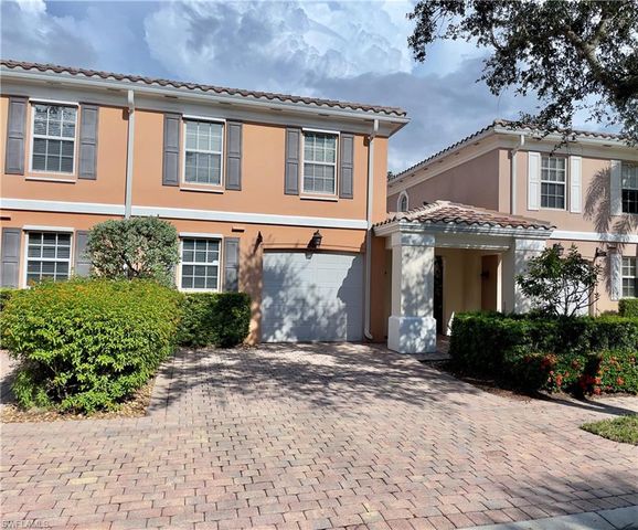 5601 Cove CIR, Naples, FL 34119