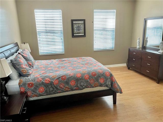 5601 Cove CIR, Naples, FL 34119