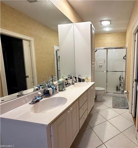 5601 Cove CIR, Naples, FL 34119