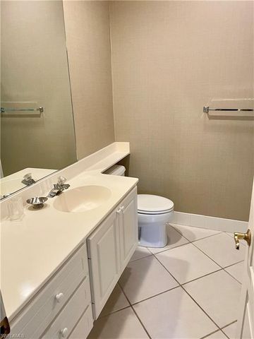 5601 Cove CIR, Naples, FL 34119