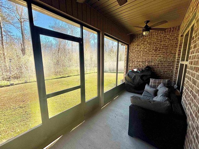 282 Madio Drive, Houma, LA 70364