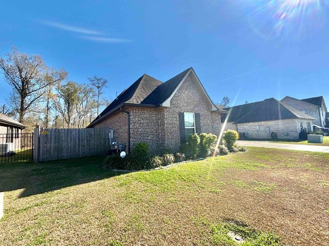 282 Madio Drive, Houma, LA 70364