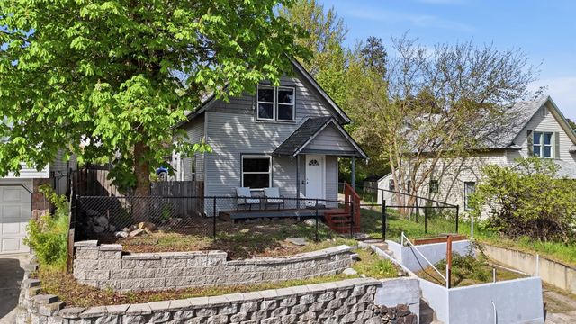 1510 W Alice Ave Ave, Spokane, WA 99205