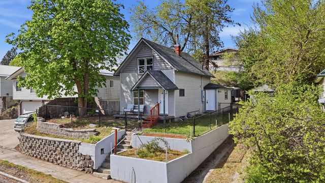 1510 W Alice Ave Ave, Spokane, WA 99205