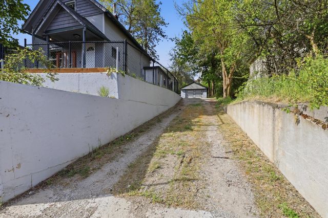 1510 W Alice Ave Ave, Spokane, WA 99205