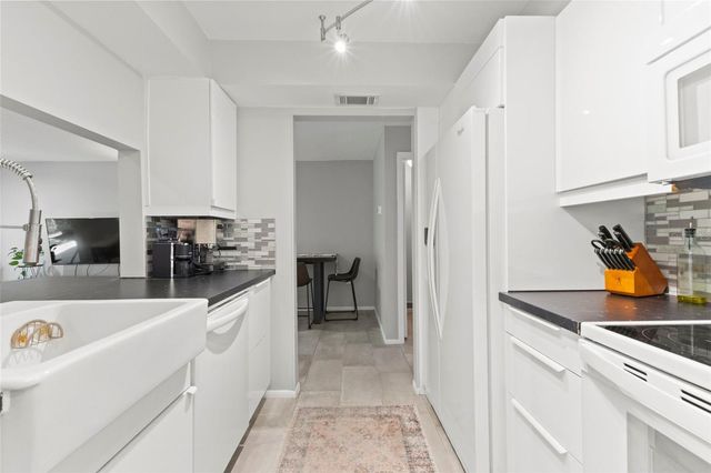 1730 BELLEAIR FOREST DRIVE 1730, Belleair, FL 33756