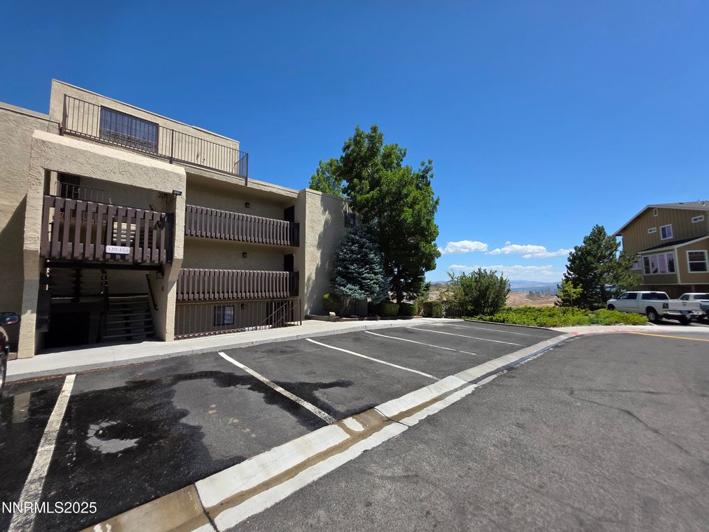 139 Vista Rafael Parkway, Reno, NV 89503