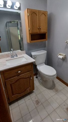 1325 Farmington Avenue 52, Bristol, CT 06010