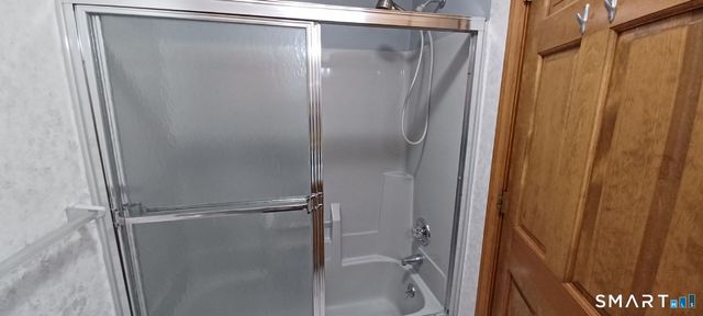 1325 Farmington Avenue 52, Bristol, CT 06010