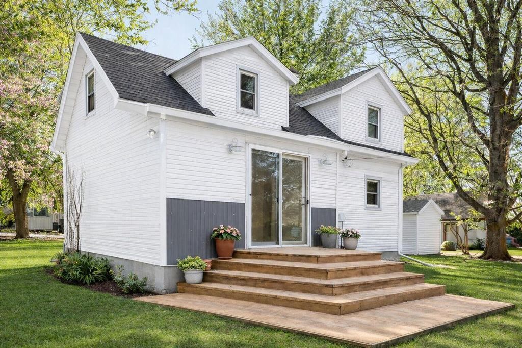 1328 N 36th STREET, Sheboygan, WI 53081