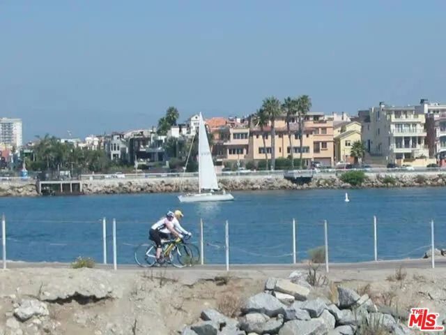 8352 Zitola Terrace, Playa Del Rey (los Angeles), CA 90293