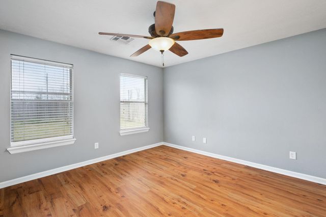 139 Horn Court, Baytown, TX 77523