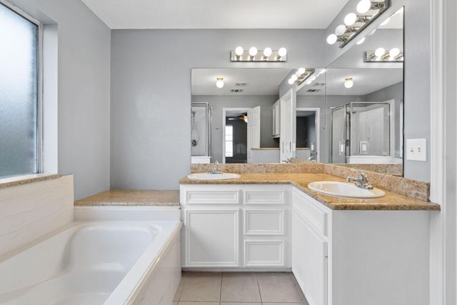 139 Horn Court, Baytown, TX 77523