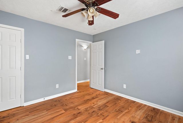 139 Horn Court, Baytown, TX 77523