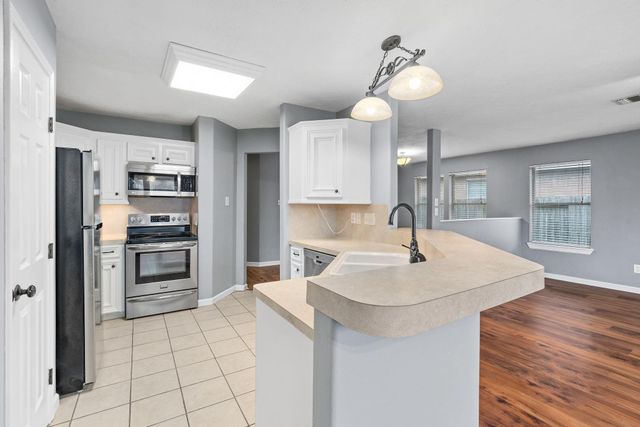 139 Horn Court, Baytown, TX 77523