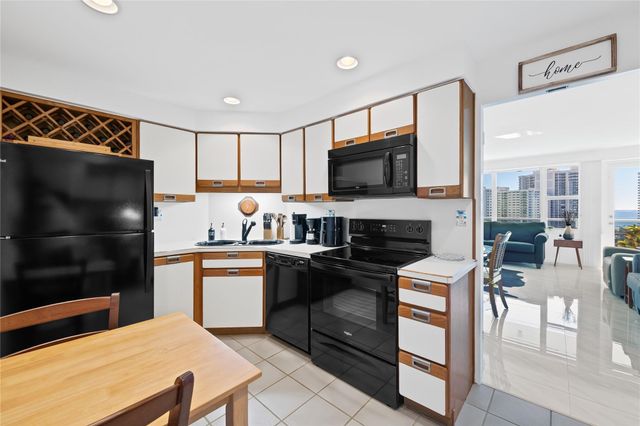 3300 NE 36th Street 1711, Fort Lauderdale, FL 33308