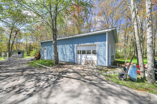 749 Eatontown Road, Port Jervis, NY 12771