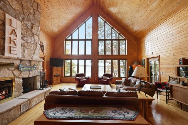 10382 Westwood Trail SW, Nisswa, MN 56468