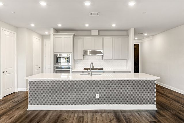 5517 Liberty Drive, The Colony, TX 75056