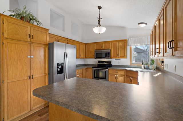 1912 129th Avenue NE, Blaine, MN 55449