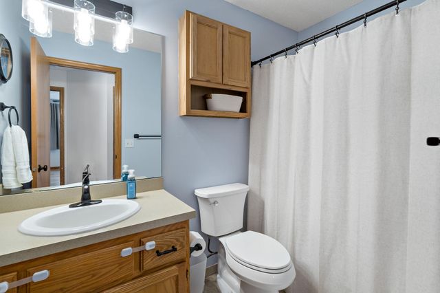 1912 129th Avenue NE, Blaine, MN 55449