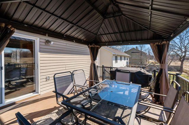 1912 129th Avenue NE, Blaine, MN 55449