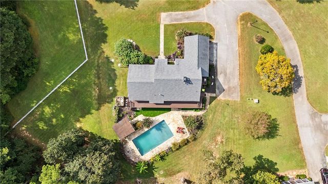 45 Sullivan Landing, Newnan, GA 30265