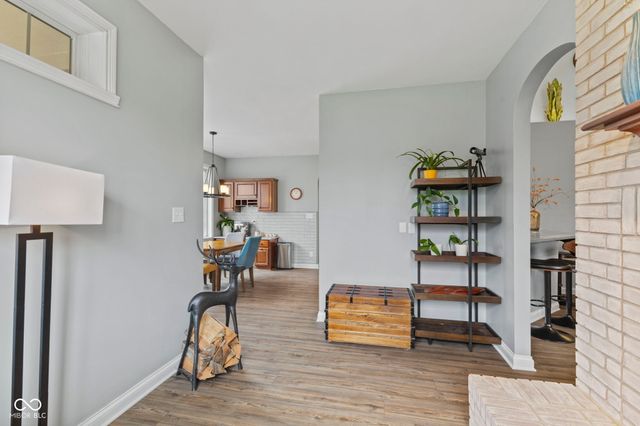 10630 N Rolling Valley Drive, Mooresville, IN 46158