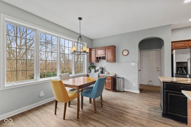 10630 N Rolling Valley Drive, Mooresville, IN 46158