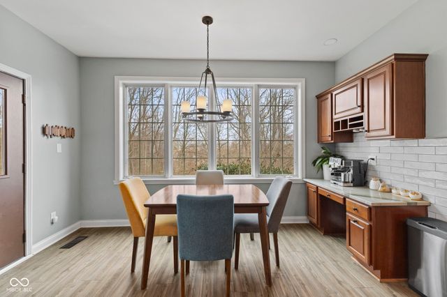 10630 N Rolling Valley Drive, Mooresville, IN 46158