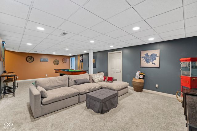 10630 N Rolling Valley Drive, Mooresville, IN 46158