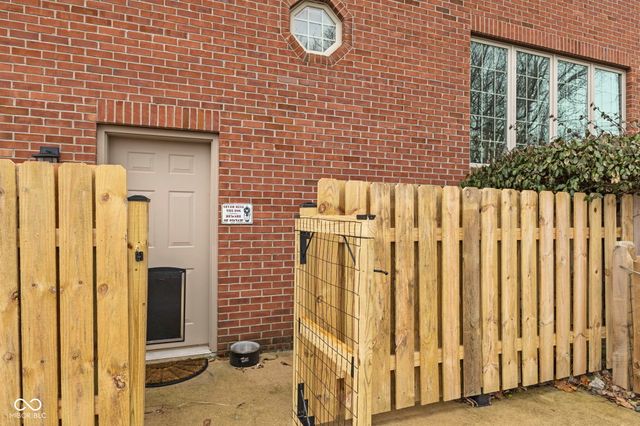 10630 N Rolling Valley Drive, Mooresville, IN 46158