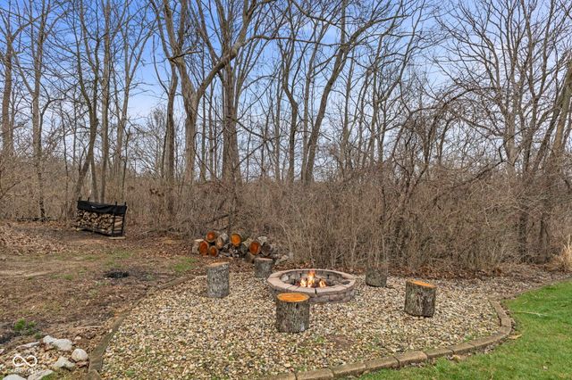 10630 N Rolling Valley Drive, Mooresville, IN 46158