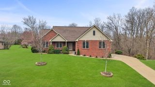 10630 N Rolling Valley Drive, Mooresville, IN 46158
