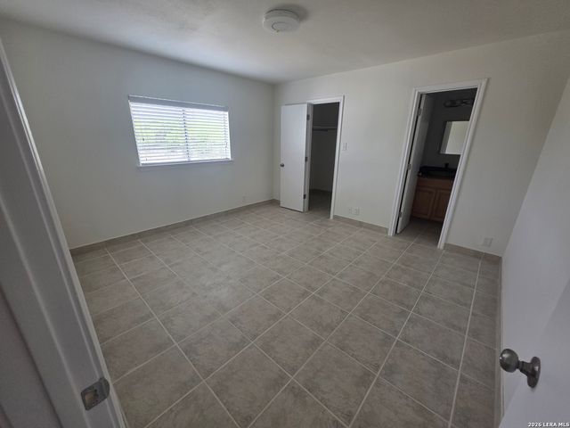 8906 Kenton Briar, San Antonio, TX 78240